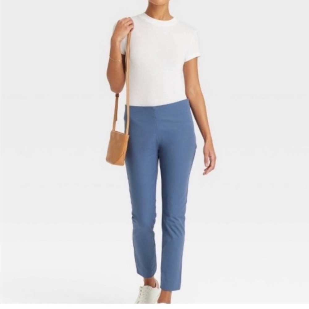 A New Day Women's Sz 14R Blue High Rise Side Zip Skinny Ankle
Stretch Pants new